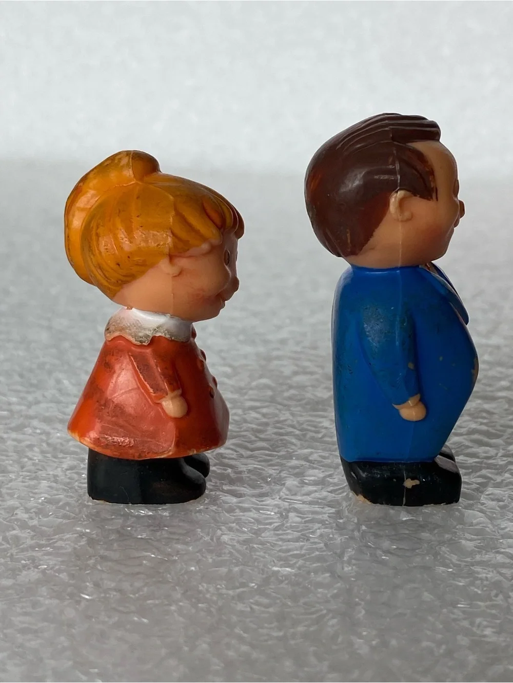 Set of 2 Vintage Samsonite Plastic Toy Figures Little People Made in Hong Kong